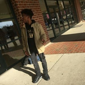 Meet your Posher, Curtis